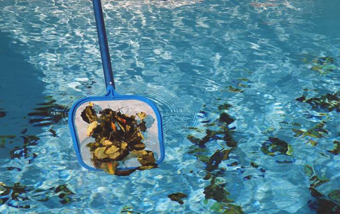 How to keep swimming pool clean