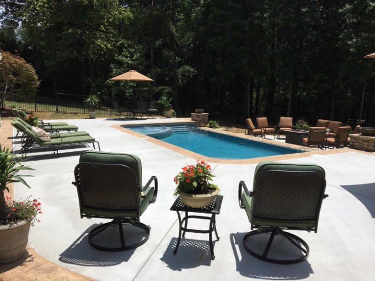 The Best Pool Furniture and Shade Solutions for Georgia Summers